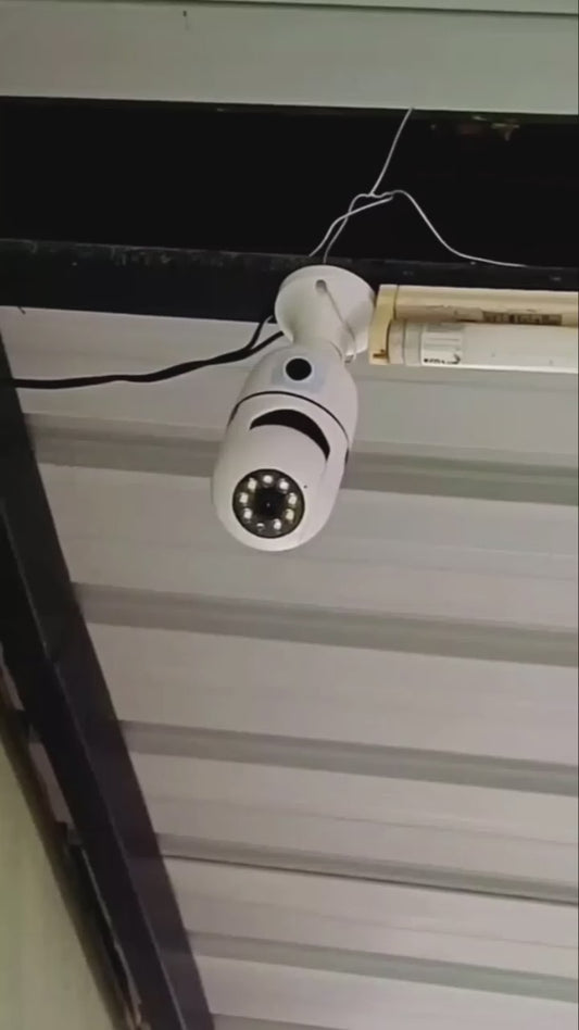 Caméra de Surveillance à Double Objectifs - Vision 360° avec Projecteur LED Solaire Offert